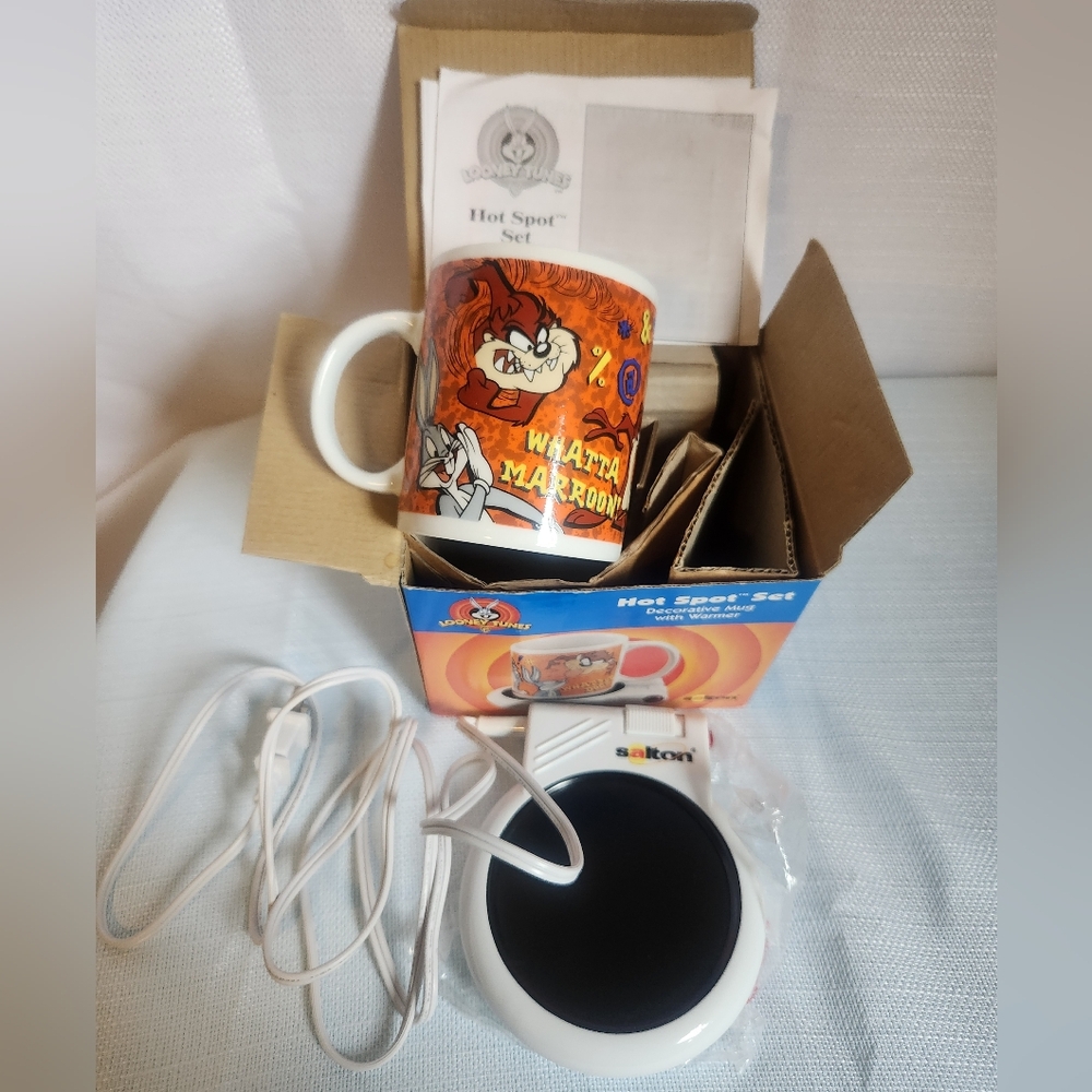 Vintage Salton Looney Tunes Mug with Warmer